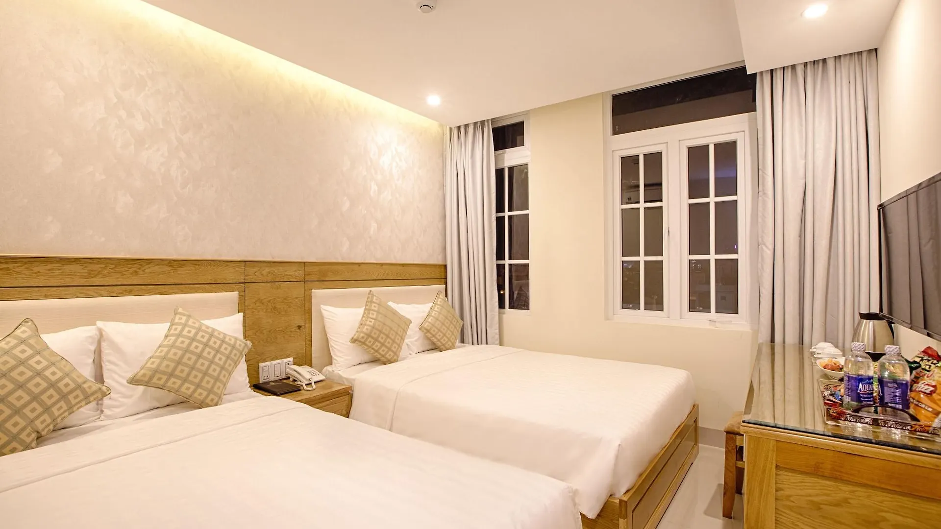 ***  Sea Castle Hotel Da Nang Vietname